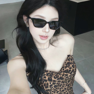 明星扒开腿给我舔
